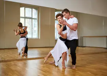 Salsa Kursu İçin Yaş Sınırı Var Mı? Herkes Salsa Öğrenebilir Mi?