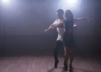 Bachata Kursu Fiyatları Neye Göre Değişir? - Bachata Eğitimi Fiyatları 250 TL'den Başlıyor!