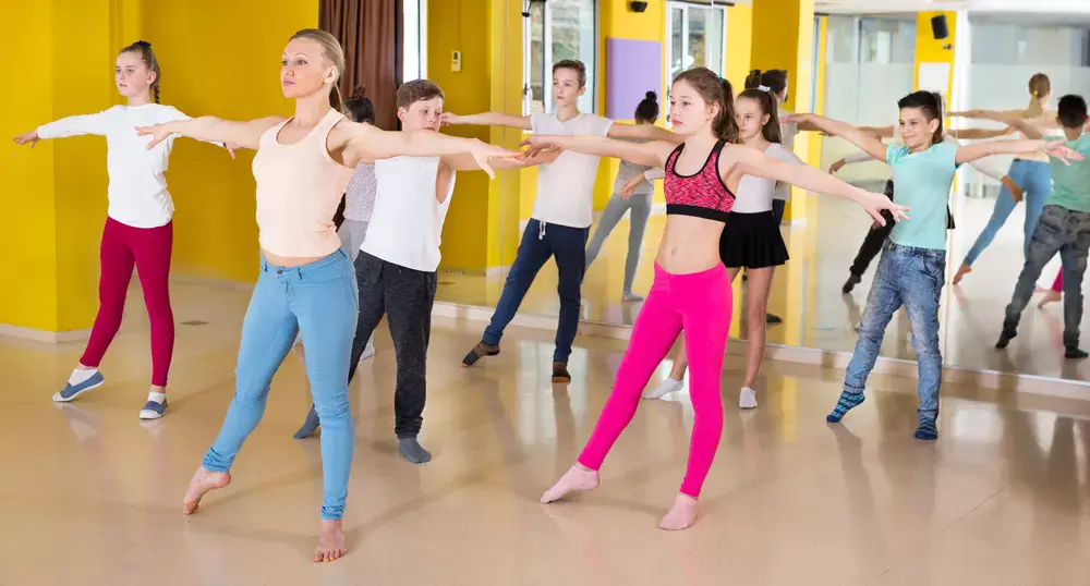 sanat çocuk halk dansları workshop