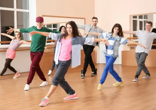 genç halk dansları