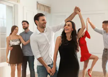 Dans Kurslarında Hangi Bölümler Var?