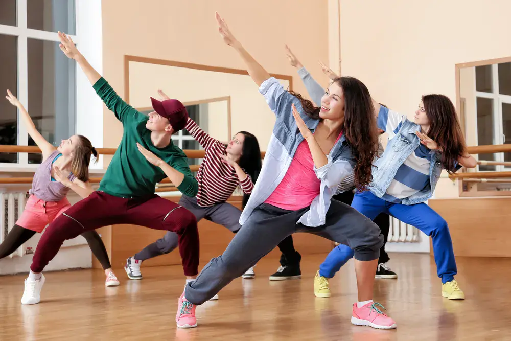 yalova dans akademi